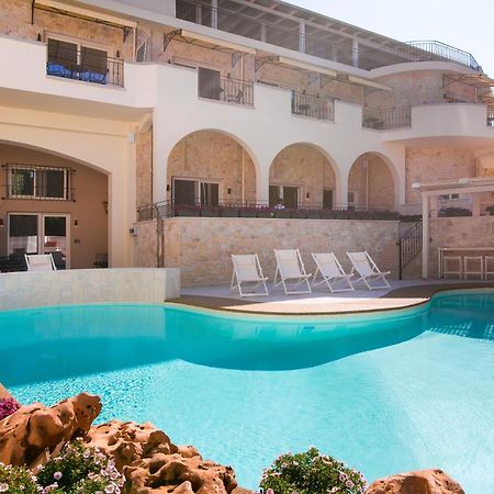 Neikos Mediterraneo Luxury Suites Chaniotis Exterior foto