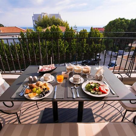 Neikos Mediterraneo Luxury Suites Chaniotis Exterior foto