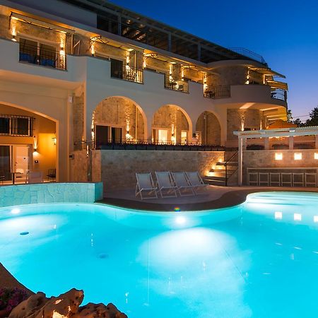 Neikos Mediterraneo Luxury Suites Chaniotis Exterior foto