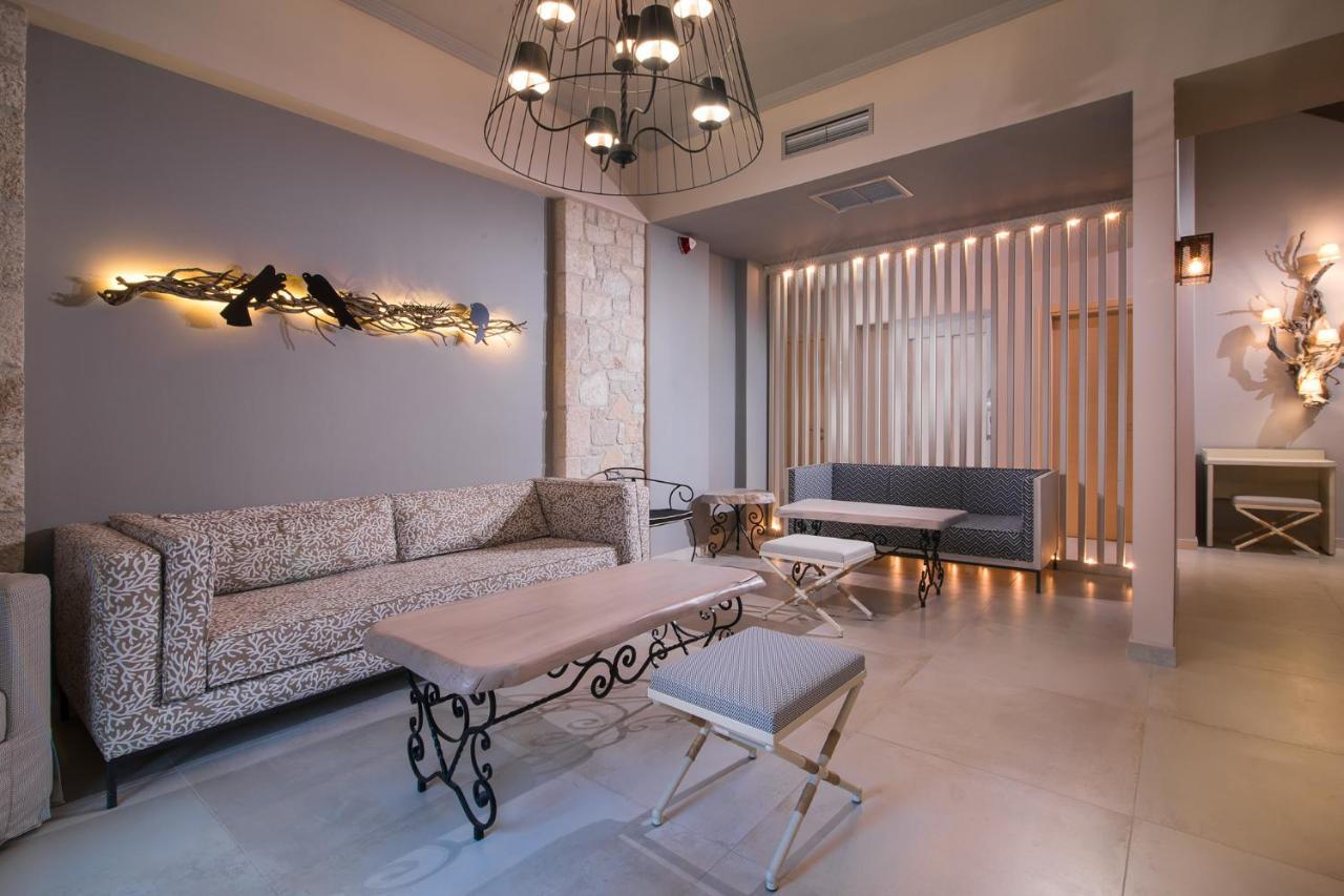 Neikos Mediterraneo Luxury Suites Chaniotis Exterior foto