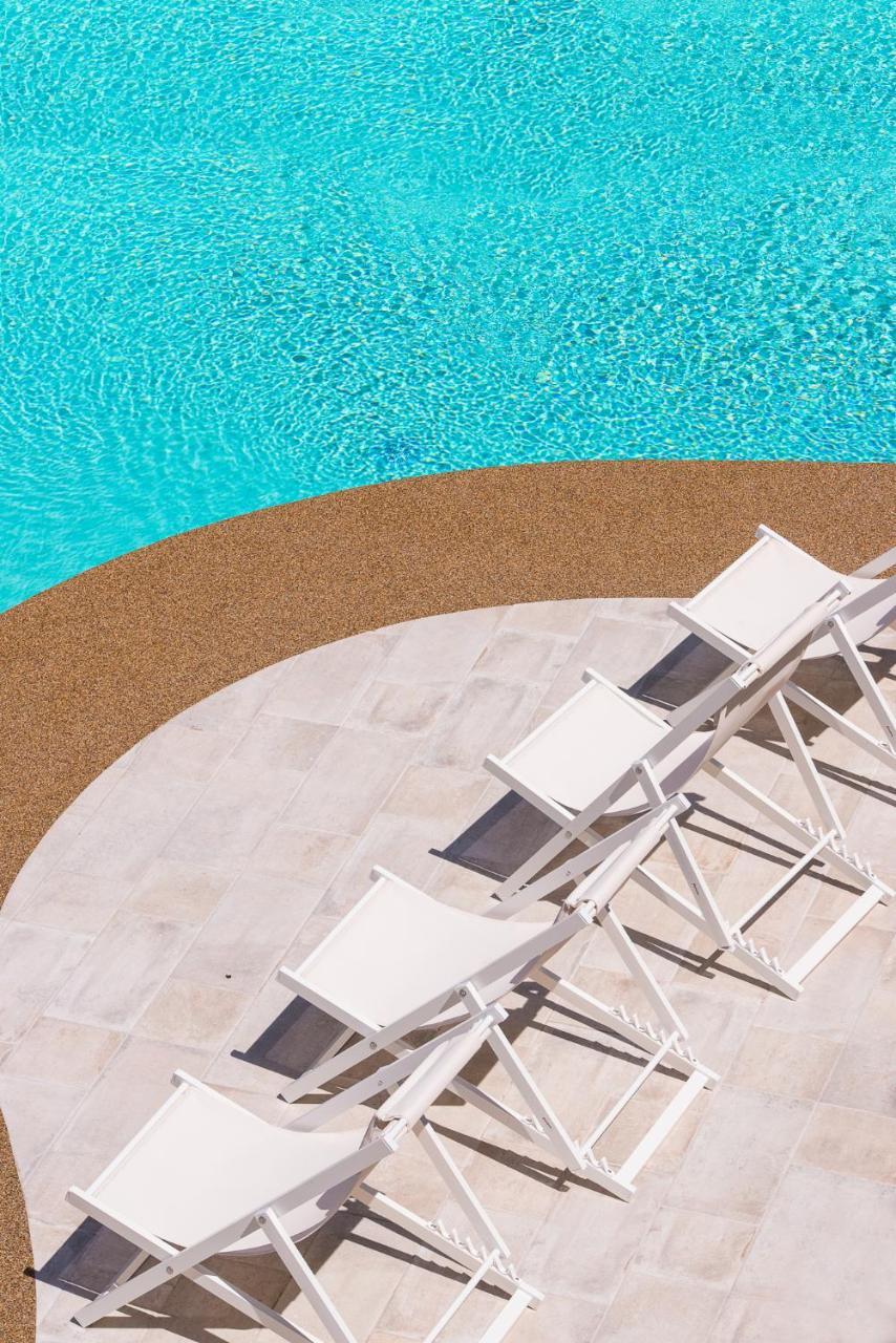 Neikos Mediterraneo Luxury Suites Chaniotis Exterior foto